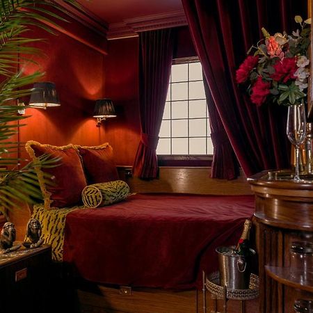 House Of Gods Royal Mile Hotel Edimburgo Exterior foto